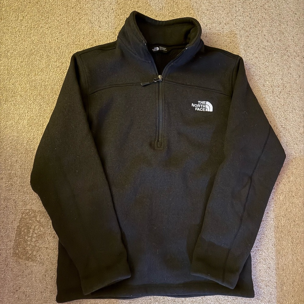 The North Face Men's Quarterzip Black Sweater Small